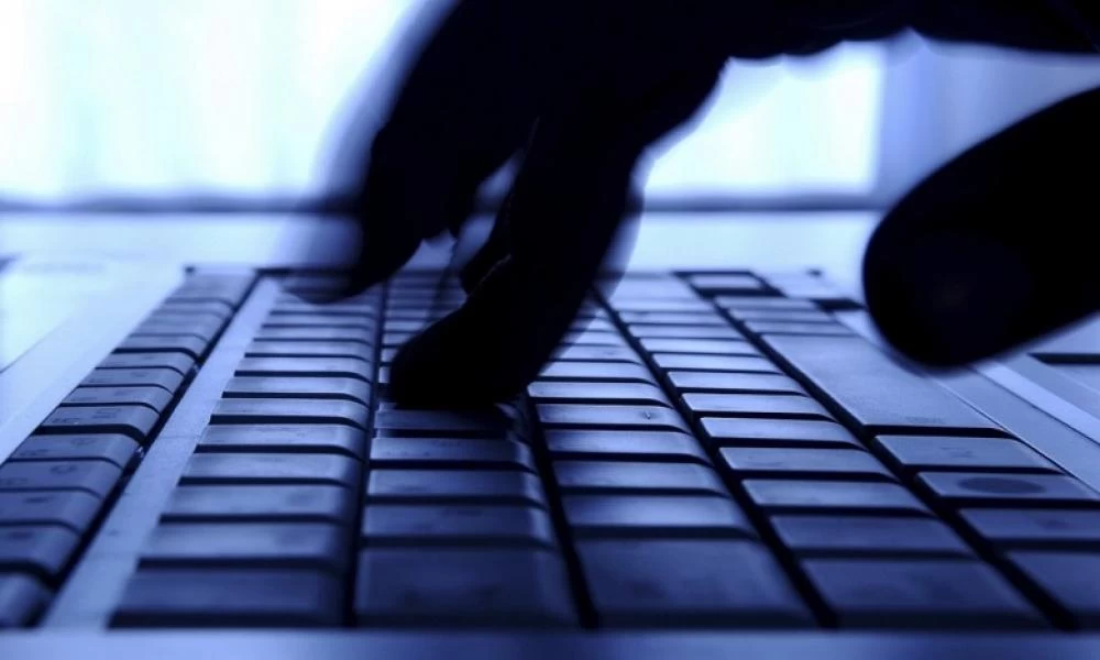 Φρίκη στη Θεσσαλονίκη: Συνελήφθη για κατοχή πορνογραφικού υλικού με βρέφη